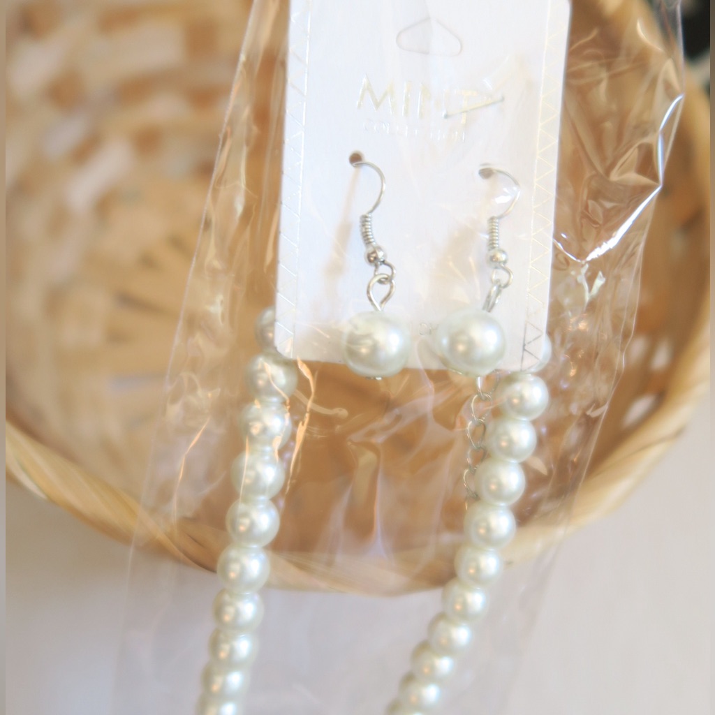 Nwt Mint Jewelry Pearl Necklace Earrings Set 9$